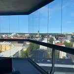 Daire New Sky High Lr, 1br, 1ba, Sauna, Gbalcony, 49m2, 13krs Oulu