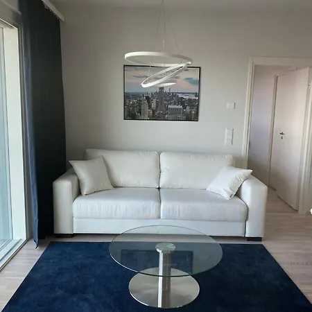 Apartmán New Sky High Lr, 1br, 1ba, Sauna, Gbalcony, 49m2, 13krs