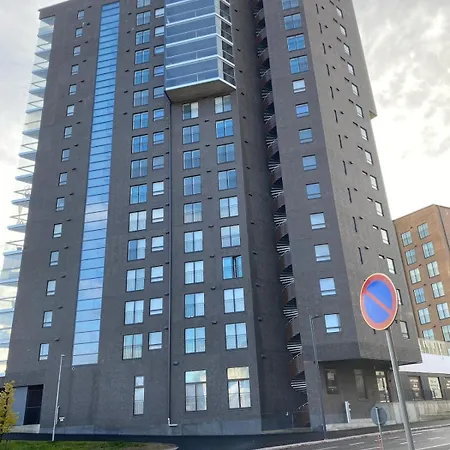 New Sky High Lr, 1br, 1ba, Sauna, Gbalcony, 49m2, 13krs * Oulu