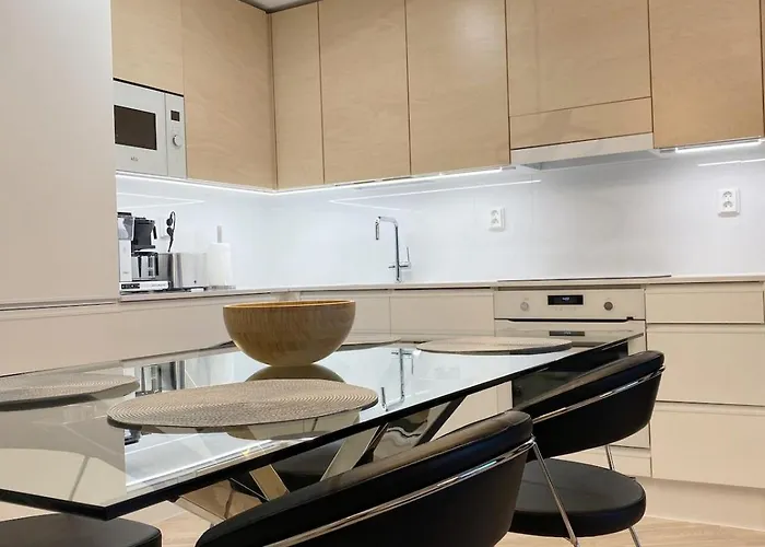 Lägenhet New Sky High Lr, 1br, 1ba, Sauna, Gbalcony, 49m2, 13krs