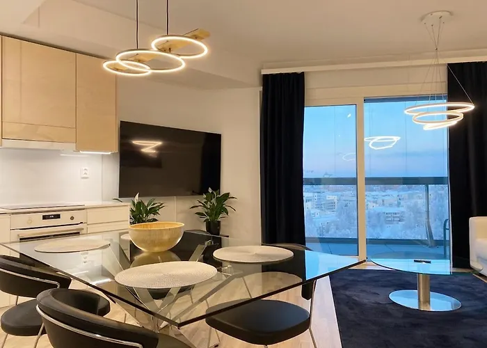 New Sky High Lr, 1br, 1ba, Sauna, Gbalcony, 49m2, 13krs Lägenhet